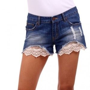 Large Short Lace Denim Shorts Shortie